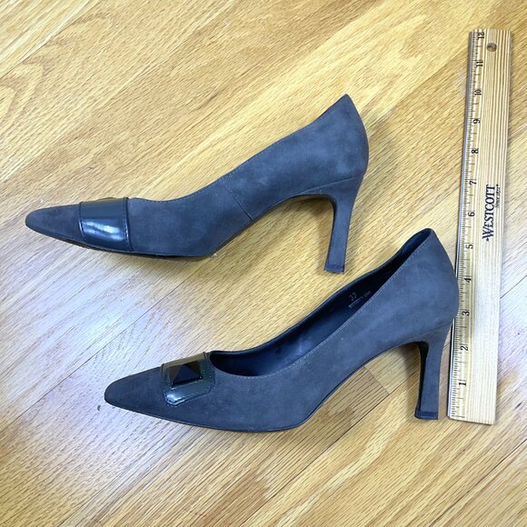 Tod’s Heels Pumps Suede Gray Mid Heel with Patent Leather Accent (37) - Picture 3 of 8